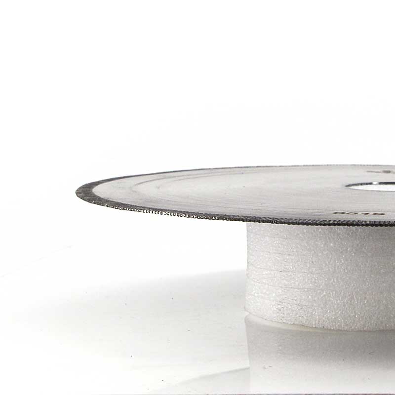 Cold pressed ultra thin diamond blade (2) Cold pressed ultra thin diamond blades