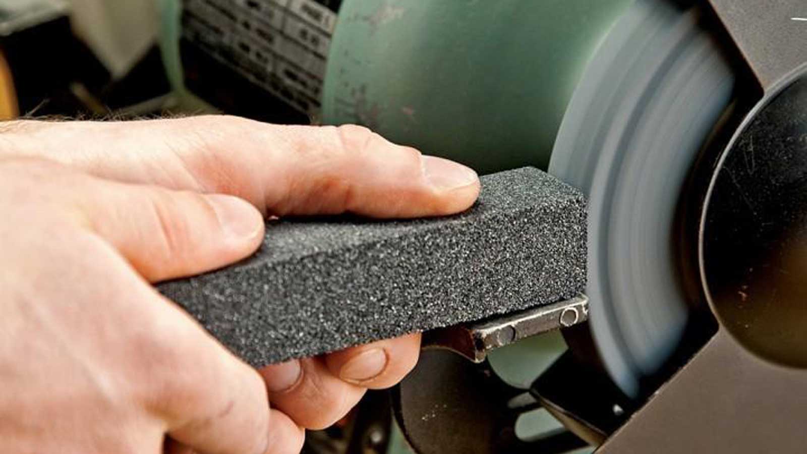 Grinding-wheel-dressing-with-brown-aluminum-oxide-abrasive-stick Grinding-wheel-dressing-with-brown-aluminum-oxide-abrasive-stick